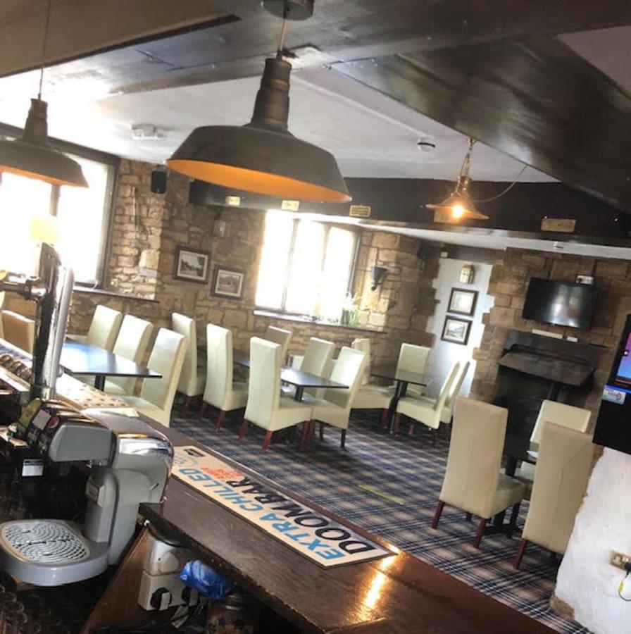 The Fleur-De-Lis Hotel Chiselborough 外观 照片