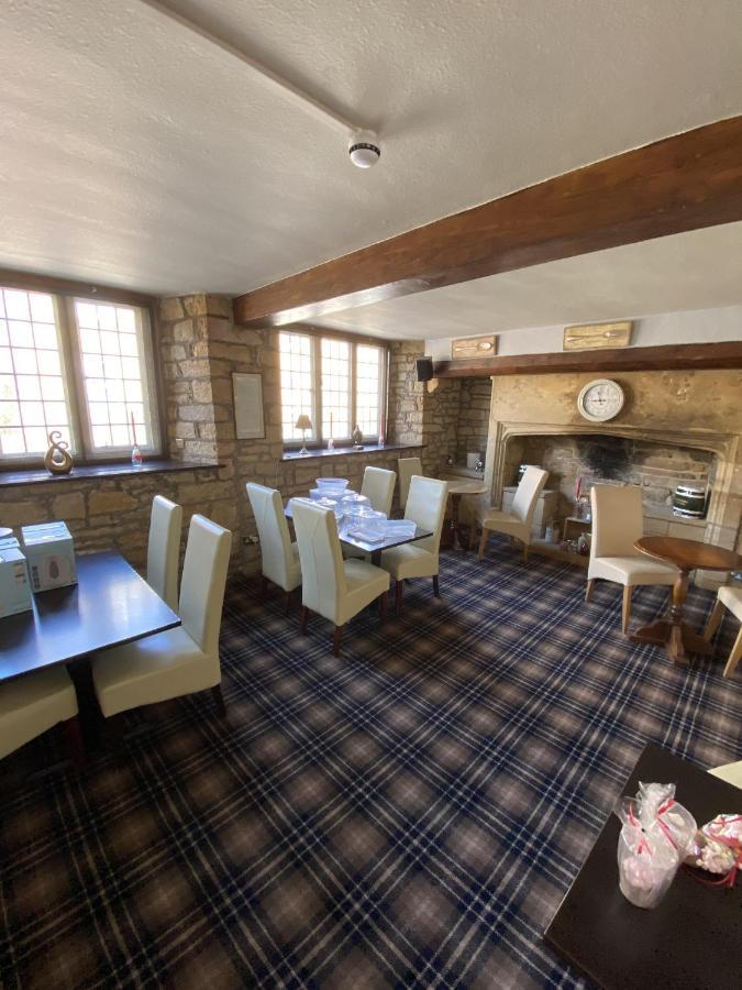 The Fleur-De-Lis Hotel Chiselborough 外观 照片